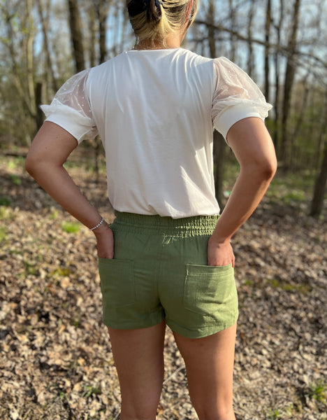 LIGHT OLIVE LINEN SHORT